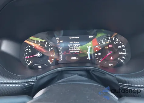 2022 Jeep Compass Altitude 4X4 z USA, uszkodzony, nr VIN 3C4NJDBB1NT194296